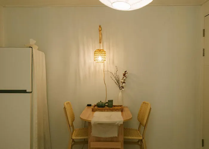 Soft Minimal 2br Near Dongdaemun, 2 Stops To Myeongdong Villa Seoul